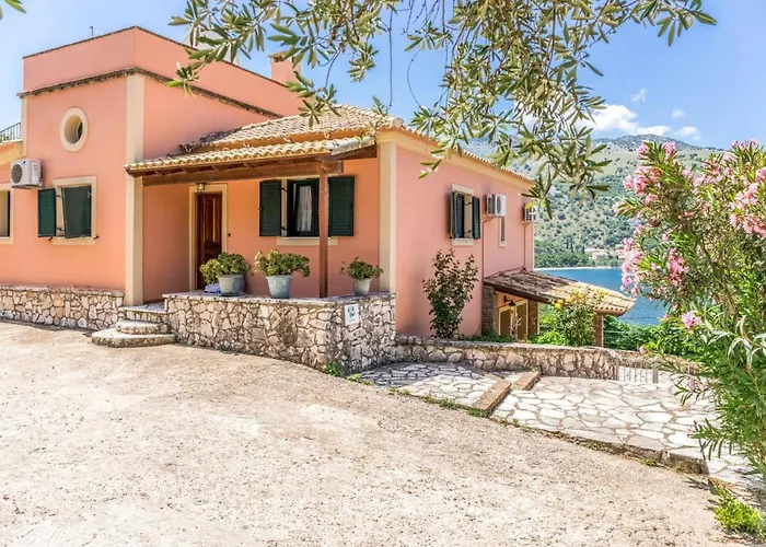 Willa Thalassia By *